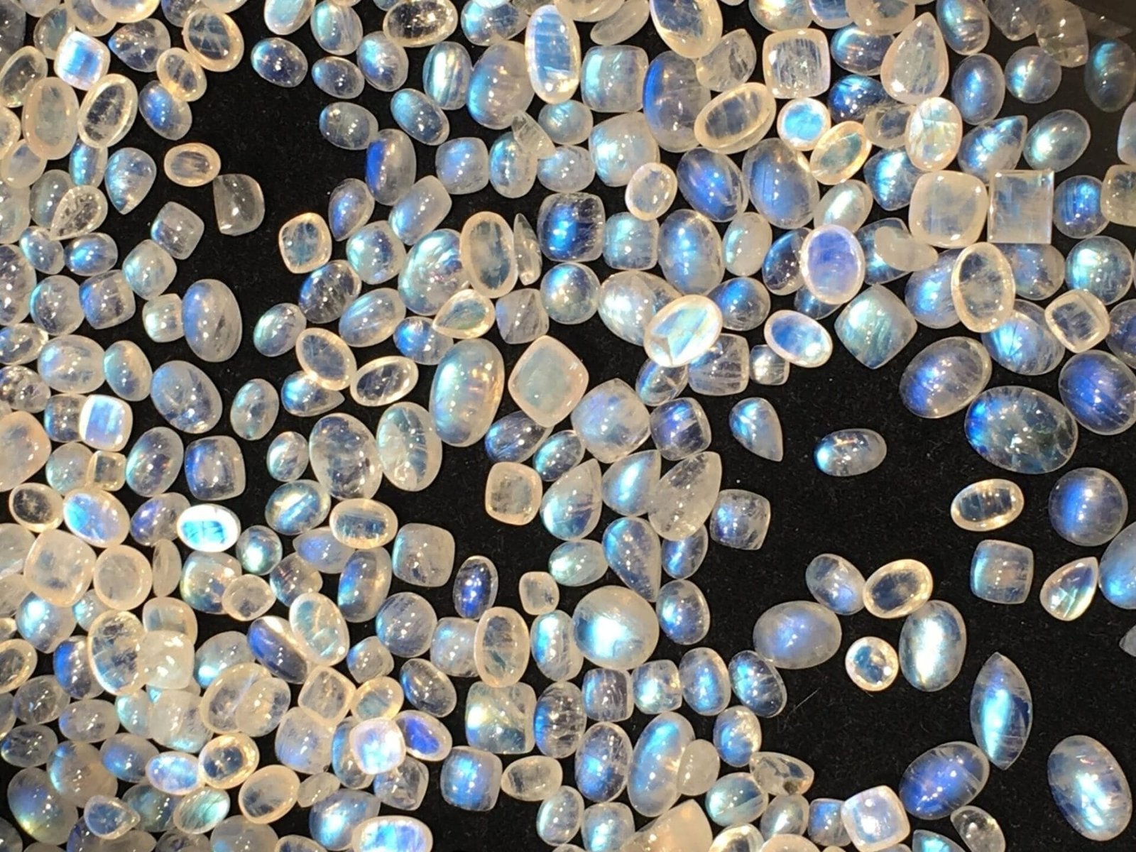 moonstones srilanka